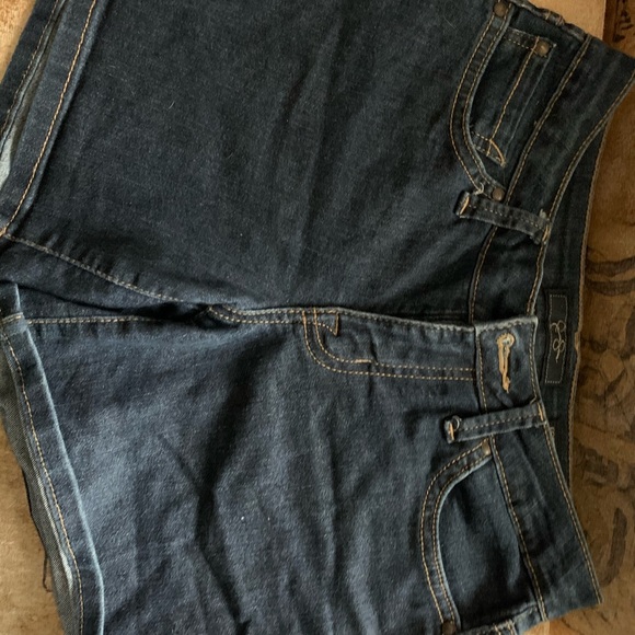 Jessica Simpson forever low rise hot shorts (25) - Picture 2 of 9